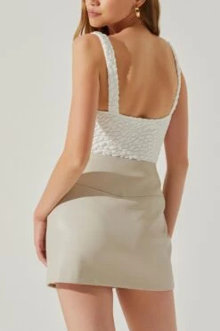 Aria Resort Bodysuit -Cheap Feminique Finds Store p59655 Z 011920240224462000x3000 1