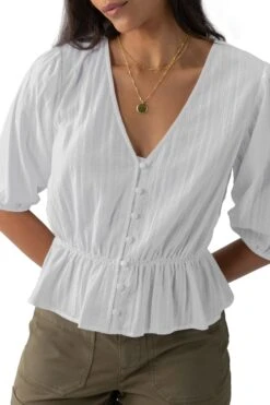 Sanctuary Eyelet Button Front -Cheap Feminique Finds Store p61803 Z 040420240532111996x3000 1