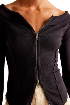 FREE PEOPLE Eye Candy Tee -Cheap Feminique Finds Store p62708 Z 052420240354462015x3000 1